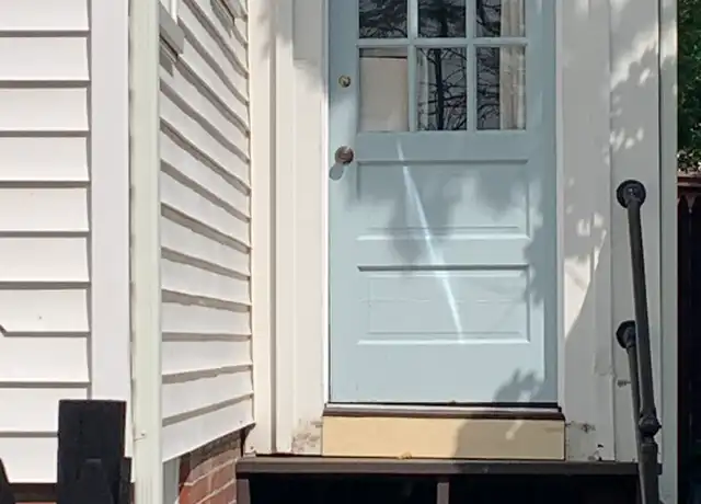 Property at 11 Stuart St, Pawtucket, RI, 02860, 1 bed, 1 bath, [object Object]