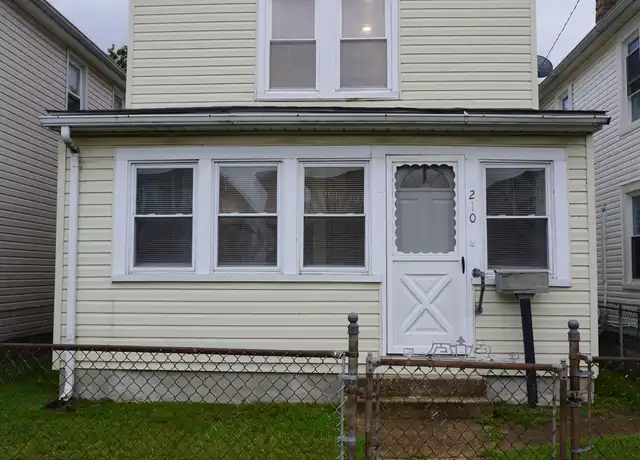 Property at 210 Center St, Dundalk, MD, 21222, 3 beds, 2 baths, [object Object]