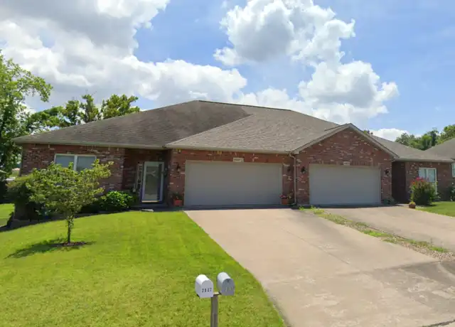 Property at 2807 Lynwood Hills Dr, Cape Girardeau, MO, 63701, 3 beds, 2 baths, [object Object]