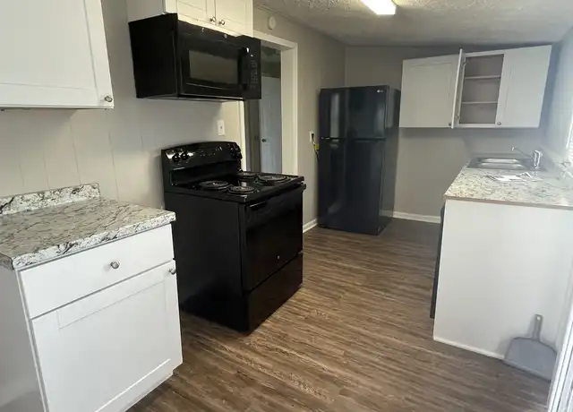 Property at 320 Hannum St, Alcoa, TN, 37701, 2 beds, 1 bath, [object Object]