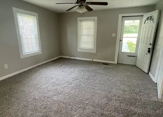 Property at 320 Hannum St, Alcoa, TN, 37701, 2 beds, 1 bath, [object Object]