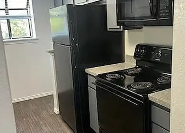 Property at Shorewood Park - 1924 Shorewood Dr, Grapevine, TX, 76051, 2 beds, 2.5 baths, [object Object]