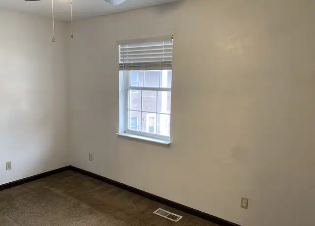 Property at 5106 Shannon Dr Unit 425, Cross Lanes, WV, 25313, 3 beds, 2.5 baths, [object Object]