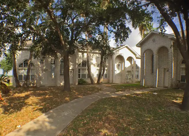Property at 2501 N I St, McAllen, TX, 78501, 2 beds, 2.5 baths, [object Object]