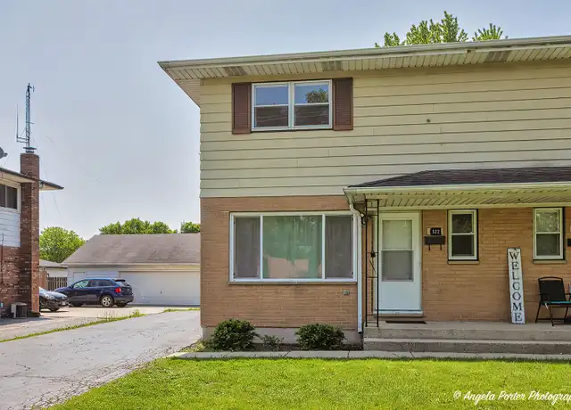 Property at 522 North Ave, Antioch, IL, 60002, 2 beds, 1.5 baths, [object Object]