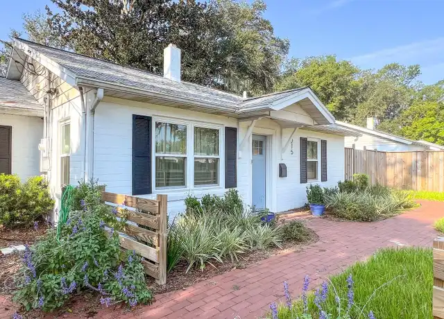 Property at 215 NW 16th Ave, Gainesville, FL, 32601, 4 beds, 2 baths, [object Object]