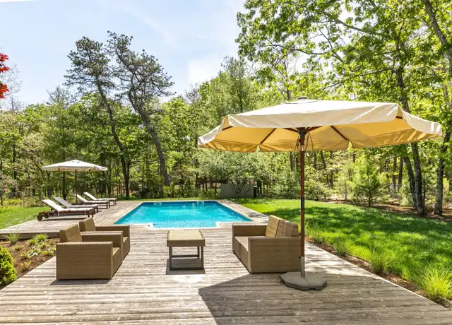 Property at 546 Wainscott Nw Rd, Wainscott, NY, 11975, 4 beds, 2.5 baths, [object Object]