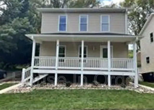Property at 6 4th Street Ext, Asheville, NC, 28804, 2 beds, 2.5 baths, [object Object]