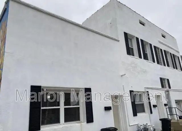 Property at 108 S Market St Unit 1, Thorntown, IN, 46071, 1 bed, 1 bath, [object Object]