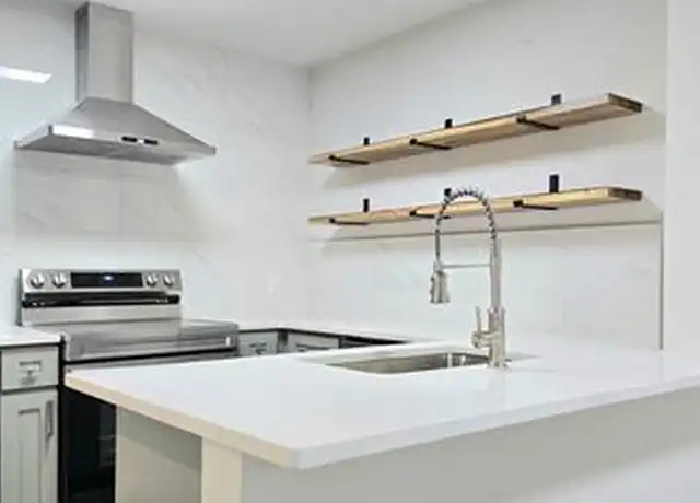 Property at 1000 S Mary St Unit 1000, Arlington, TX, 76010, 2 beds, 1 bath, [object Object]