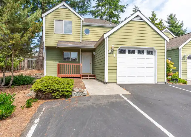 Property at 1250 SW Heller St Unit E1, Oak Harbor, WA, 98277, 3 beds, 2.5 baths, [object Object]