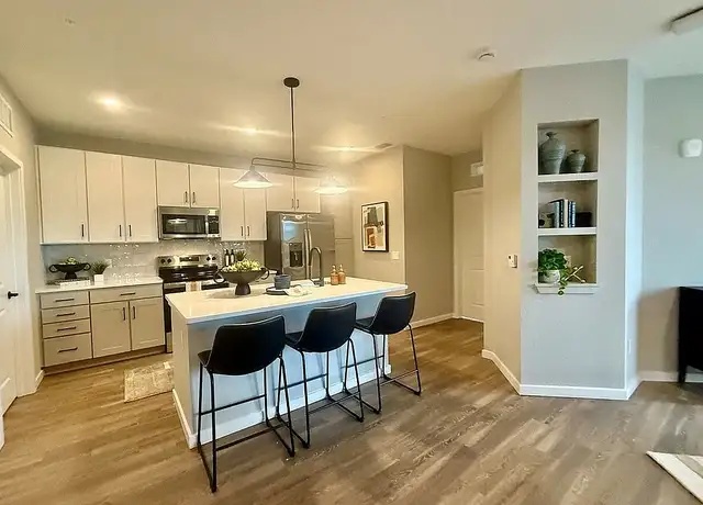 Photo of 17825 Avalon Rd, Winter Garden, FL 34787