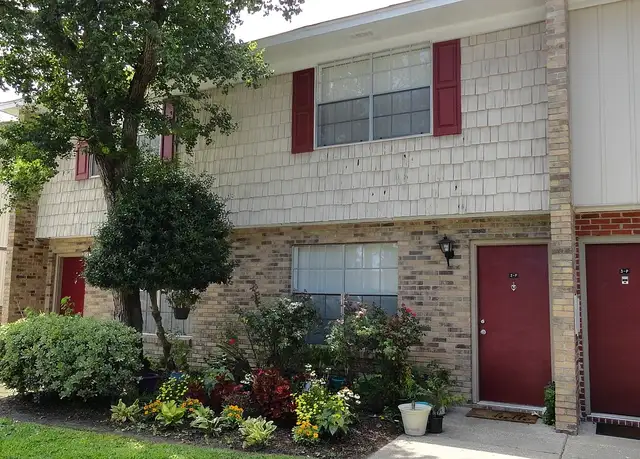 Photo of 1721 Ashley Hall Rd, Charleston, SC 29407