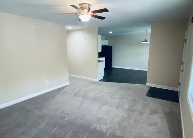 Property at 1150 Cross Creek Cir Unit 2, Greenville, NC, 27834, 2 beds, 2 baths, [object Object]