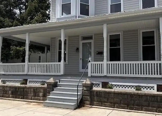 Property at 334 E Walnut St, Hanover, PA, 17331, 3 beds, 1.5 baths, [object Object]