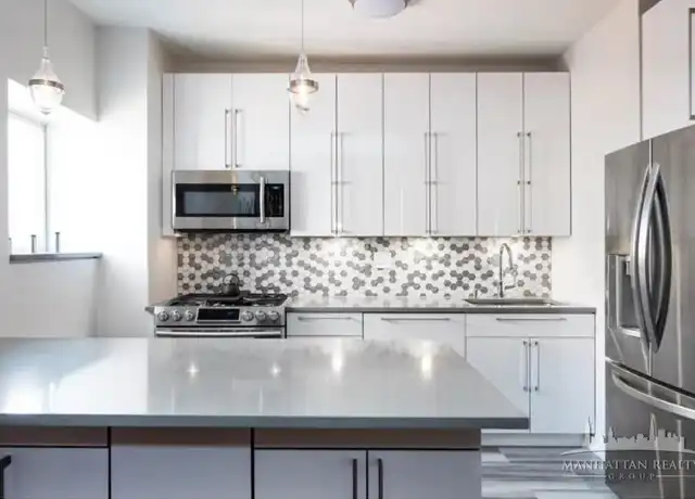 Property at 301 E 45th St Unit 9G, New York, NY, 10017, 4 beds, 2 baths, [object Object]