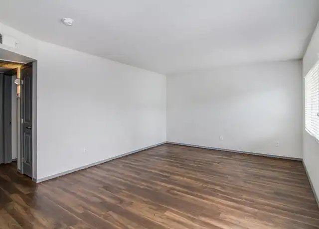 Property at 4128 N 22nd St, Phoenix, AZ, 85016, 2 beds, 1 bath, [object Object]