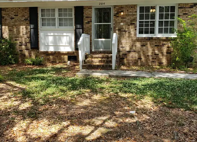 Property at 204 Cedar Ln, Conway, SC, 29527, 3 beds, 1.5 baths, [object Object]