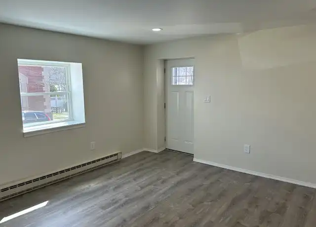 Property at 11 N Main St, Ashley, PA, 18706, 1 bed, 1 bath, [object Object]