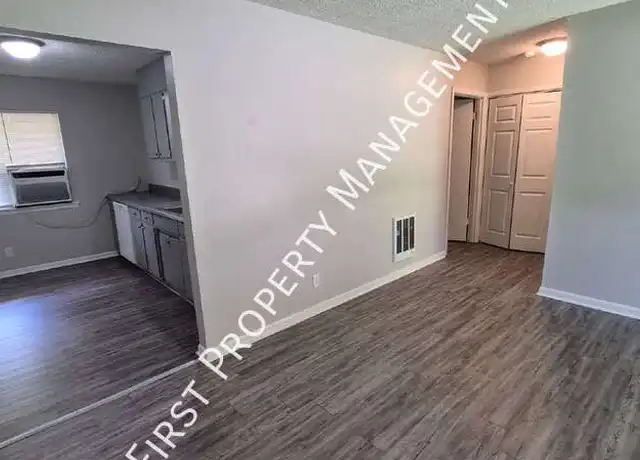 Property at 205 Valley View Ave Unit 6, Red Bank, TN, 37415, 1 bed, 1 bath, [object Object]