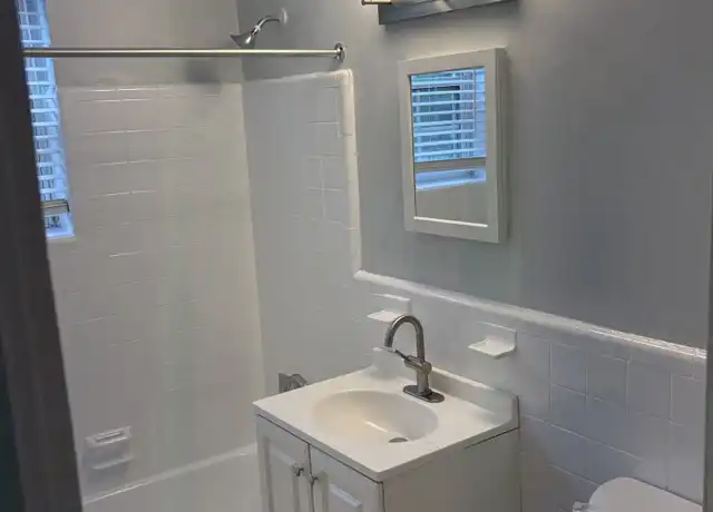 Property at 4210 S Capitol St SE Unit 304, Washington, DC, 20032, 1 bed, 1 bath, [object Object]