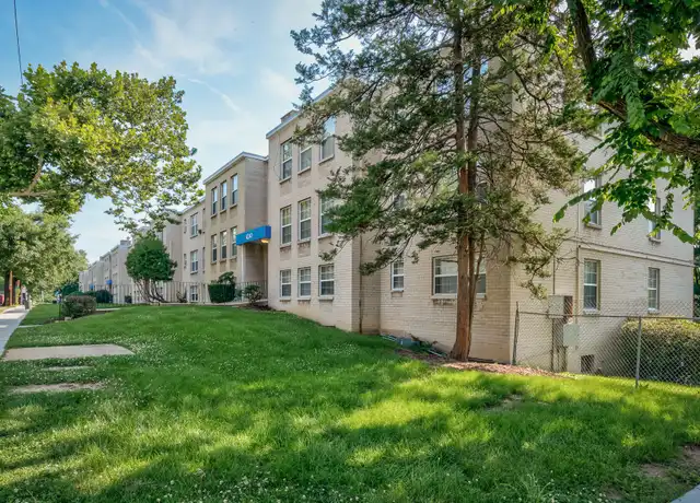 Property at 4240 S Capitol St SE Unit 303, Washington, DC, 20032, 2 beds, 1 bath, [object Object]