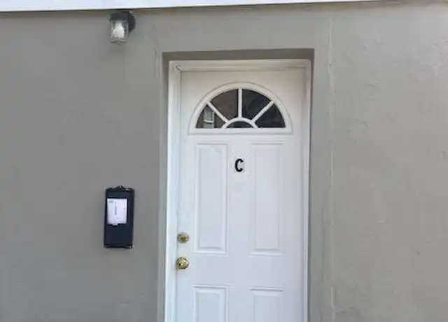 Property at 467 W Queen Ln Unit C, Philadelphia, PA, 19144, 1 bed, 1 bath, [object Object]