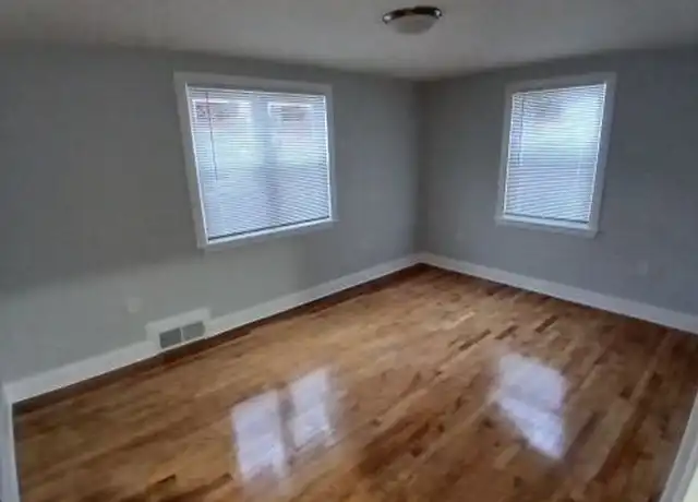 Property at 37 Ridgeview Ave Unit 2, Mattapan, MA, 02126, 3 beds, 1 bath, [object Object]
