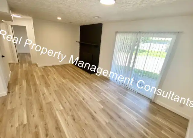 Property at 1001 Twin Oaks Ter Unit 50, Harrisonville, MO, 64701, 2 beds, 1 bath, [object Object]