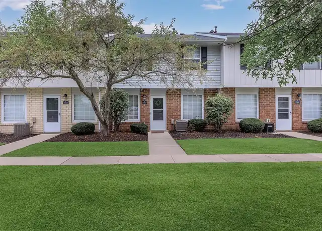 Property at Westchester Townhomes - 27652 Westchester Pkwy, Westlake, OH, 44145, 2 beds, 1.5 baths, [object Object]