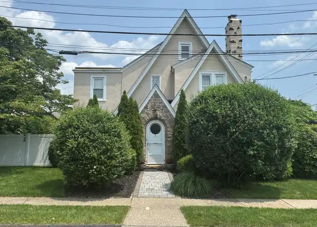 Property at 5 Bruce Ave, Harrison, NY, 10528, 4 beds, 2.5 baths, [object Object]