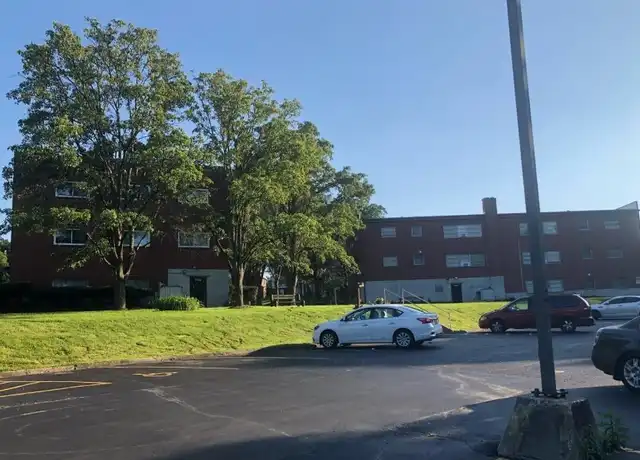 Property at 2720 Harrison Ave, Cincinnati, OH, 45211, 2 beds, 1 bath, [object Object]