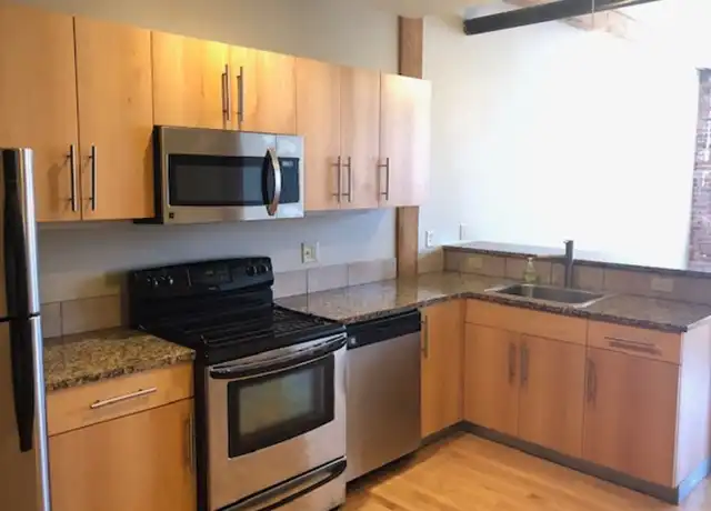 Property at 689 N Clinton St Unit 213, Syracuse, NY, 13210, 1 bed, 1 bath, [object Object]
