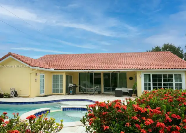 Property at 1049 Laguna Springs Dr, Weston, FL, 33326, 3 beds, 2 baths, [object Object]