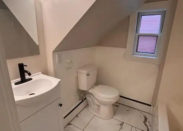 Property at 20 N Spring St Unit 1, Concord, NH, 03301, 1 bed, 1 bath, [object Object]