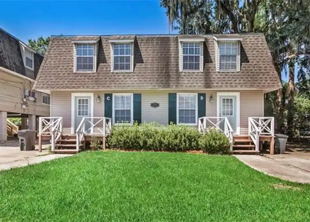 Property at 100 5th St Unit C, Madisonville, LA, 70447, 2 beds, 1.5 baths, [object Object]
