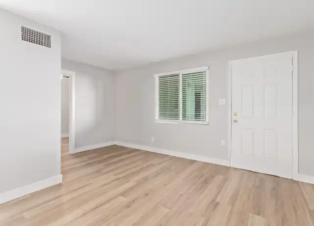 Property at 2146 E Taylor St Unit 5, Phoenix, AZ, 85006, 2 beds, 1 bath, [object Object]