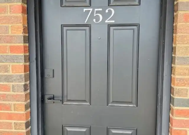 Property at 752 Lawrence Ave, Maryville, TN, 37803, 1 bed, 1 bath, [object Object]