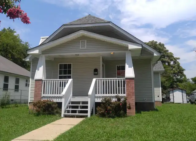 Property at 2211 E 12th St, Chattanooga, TN, 37404, 3 beds, 2 baths, [object Object]