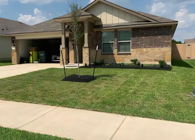 Property at 2030 Chief St, Bryan, TX, 77807, 1 bed, 1 bath, [object Object]