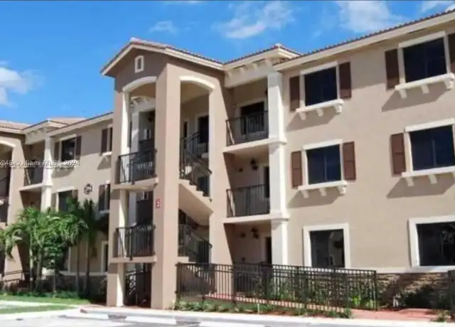 Property at 22731 SW 88th Pl, Cutler Bay, FL, 33190, 2 beds, 2 baths, [object Object]