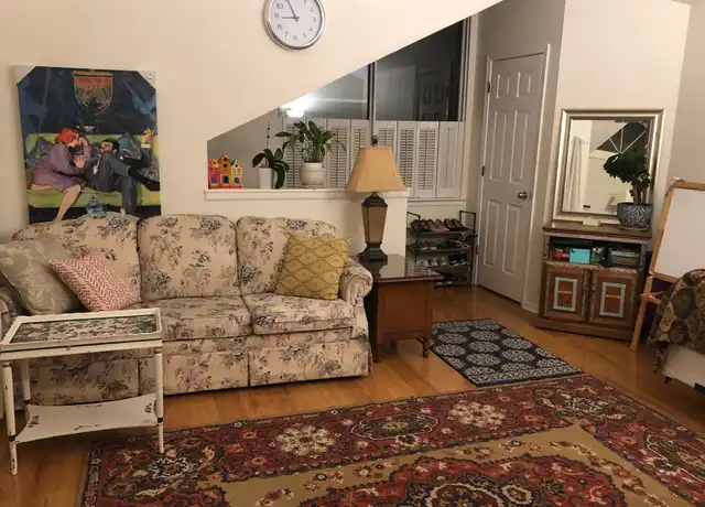 Property at 1056 Courtland Dr, Buffalo Grove, IL, 60089, 2 beds, 1 bath, [object Object]