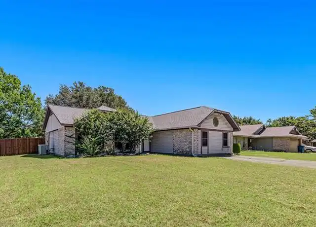 Property at 214 Mapleridge Dr, Rockwall, TX, 75032, 3 beds, 2 baths, [object Object]