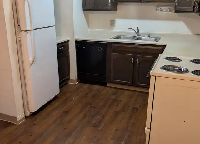 Property at 209 Royal Ct Unit RC 2131, Appleton, WI, 54915, 2 beds, 1 bath, [object Object]