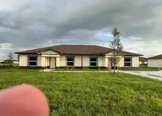 Property at 801 SW Raintree Blvd, Labelle, FL, 33935, 3 beds, 2 baths, [object Object]