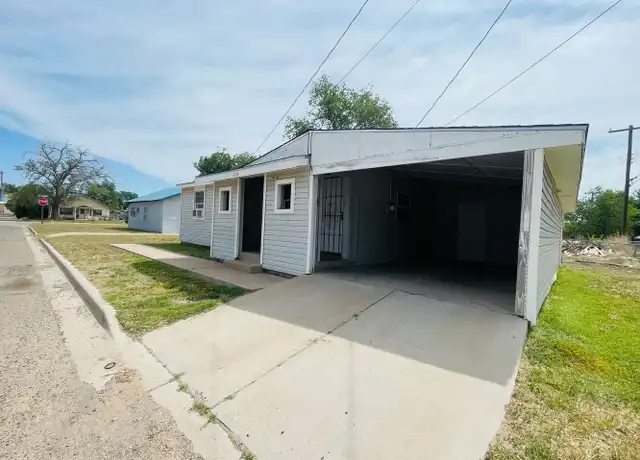 Property at 1114 N Elgin Ave, Portales, NM, 88130, 2 beds, 1 bath, [object Object]