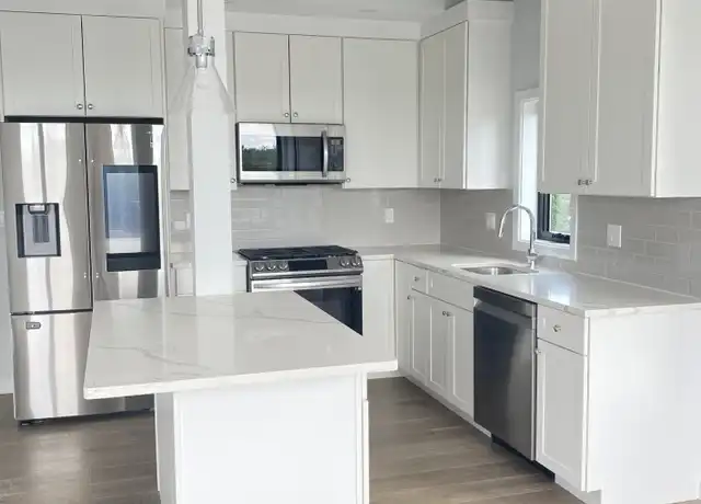 Property at 405 Pleasant St Unit 8, Watertown, MA, 02472, 2 beds, 2 baths, [object Object]