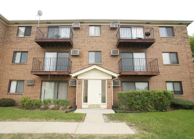 Property at 9290 Hamilton Ct Unit D, Des Plaines, IL, 60016, 2 beds, 2 baths, [object Object]