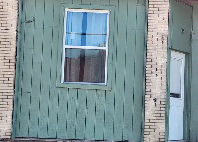 Property at 514 Marshall St Unit A, McMechen, WV, 26040, 1 bed, 1 bath, [object Object]