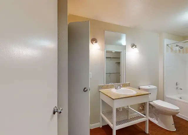 Photo of 7001 Parkwood Blvd, Plano, TX 75024